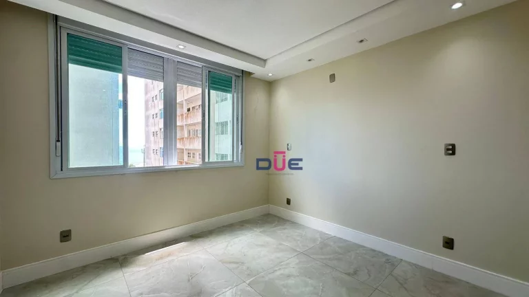 Imagem Apartamento com 3 dormitórios para alugar, 130 m² por R$ 8.800,00/mês - Boqueirão - Santos/SP