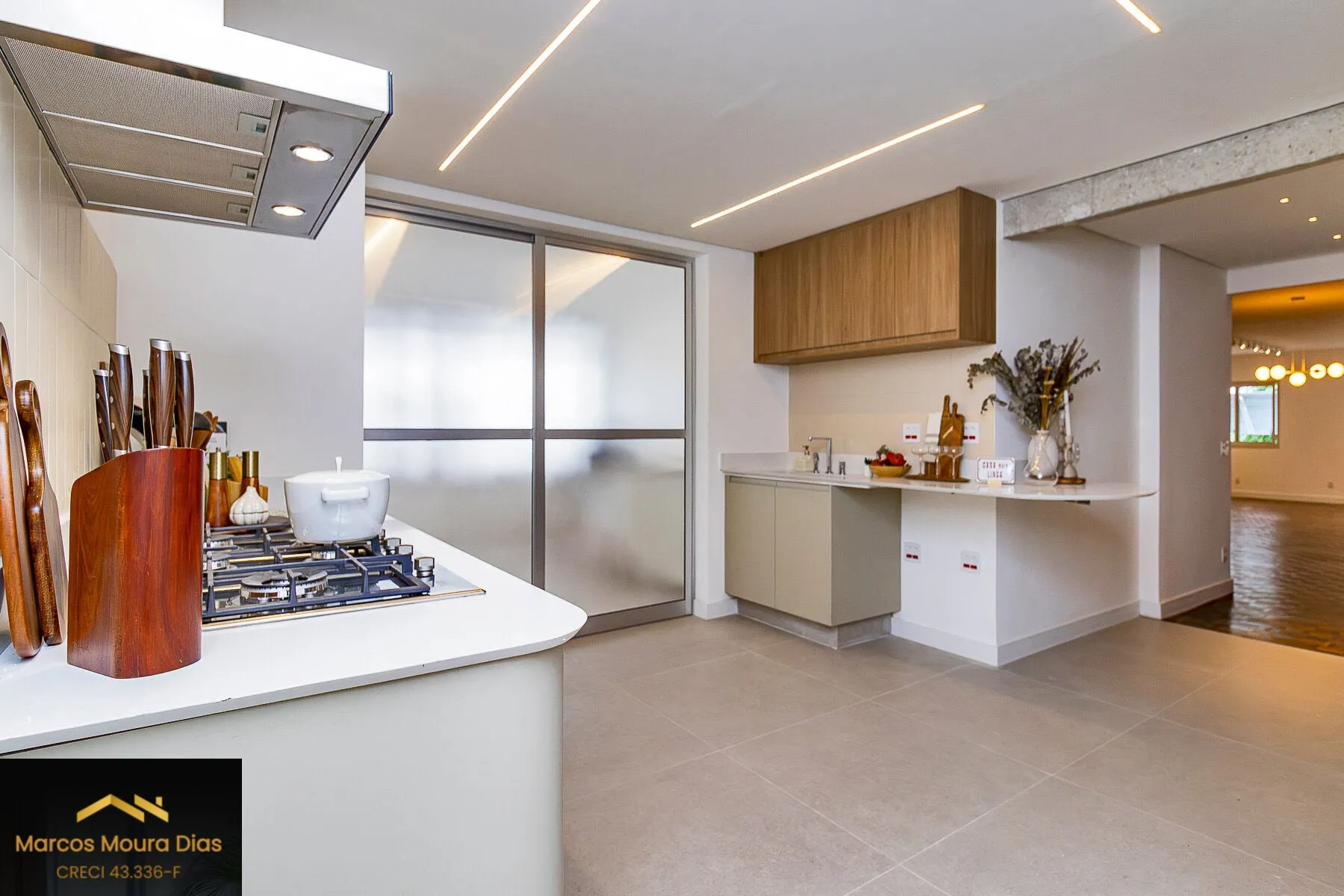 Imagem Apartamento Alto Padrão 3 suítes,167m2 ,reformado, 2 vagas, Alameda Sarutaiá
