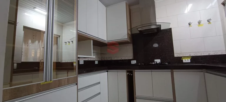 Imagem Casa Excelente Padrão para venda em Vila Bancária, próximo ao Centro de Campo Largo/PR