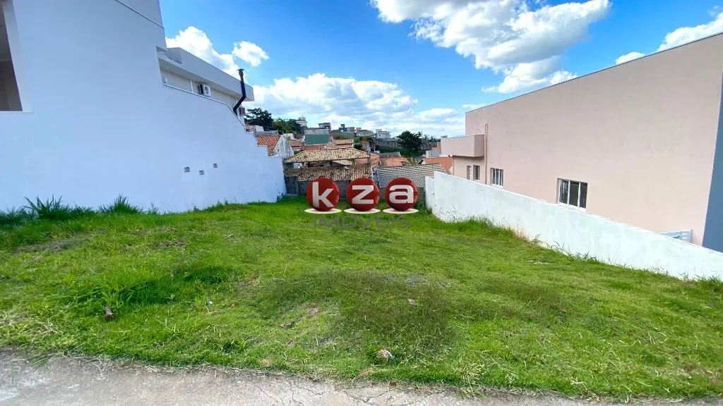 Imagem Terreno à venda no Condomínio Vivenda das Pitangueiras em Valinhos-SP com 300m² de área!
