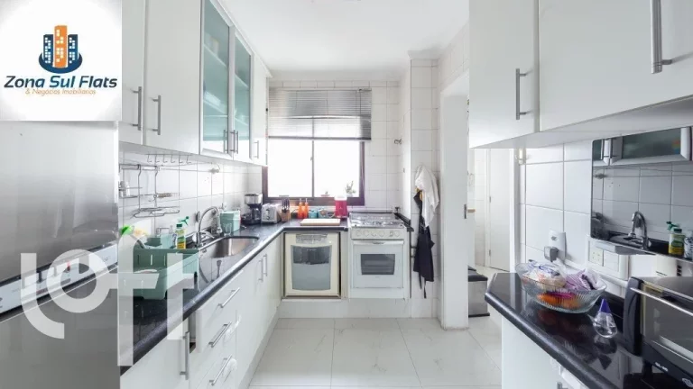 Imagem Apartamento à Venda Na Aclimação Com 2 Dormitórios Sendo 1 Suíte e 2 Vagas