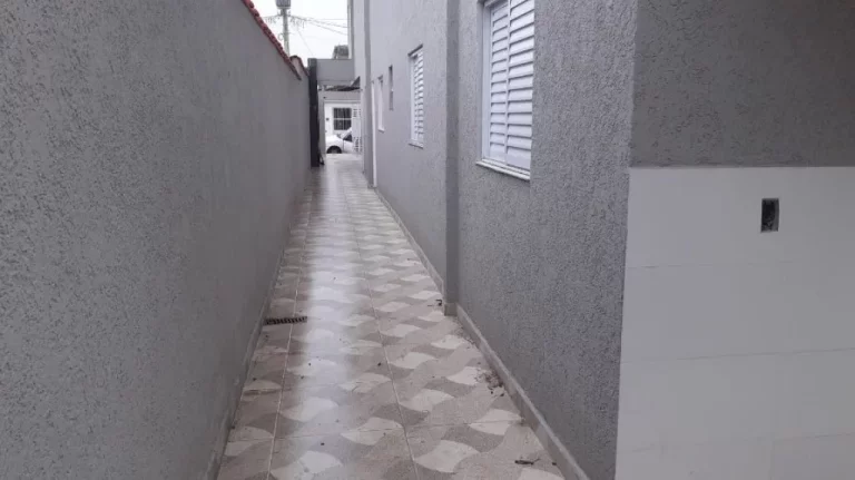 Imagem CASA DE CONDOMÍNIO NO MARACANÃ 2 DORMITÓRIOS 1 SUÍTE!!!