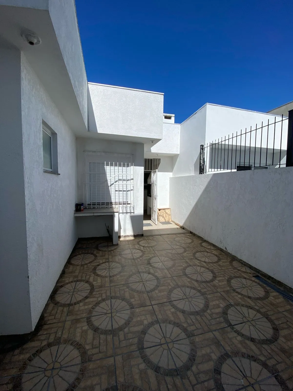 Imagem Linda Casa térrea de 2 Dormitórios sendo um suite Localizada no Ipanema Residence Park
