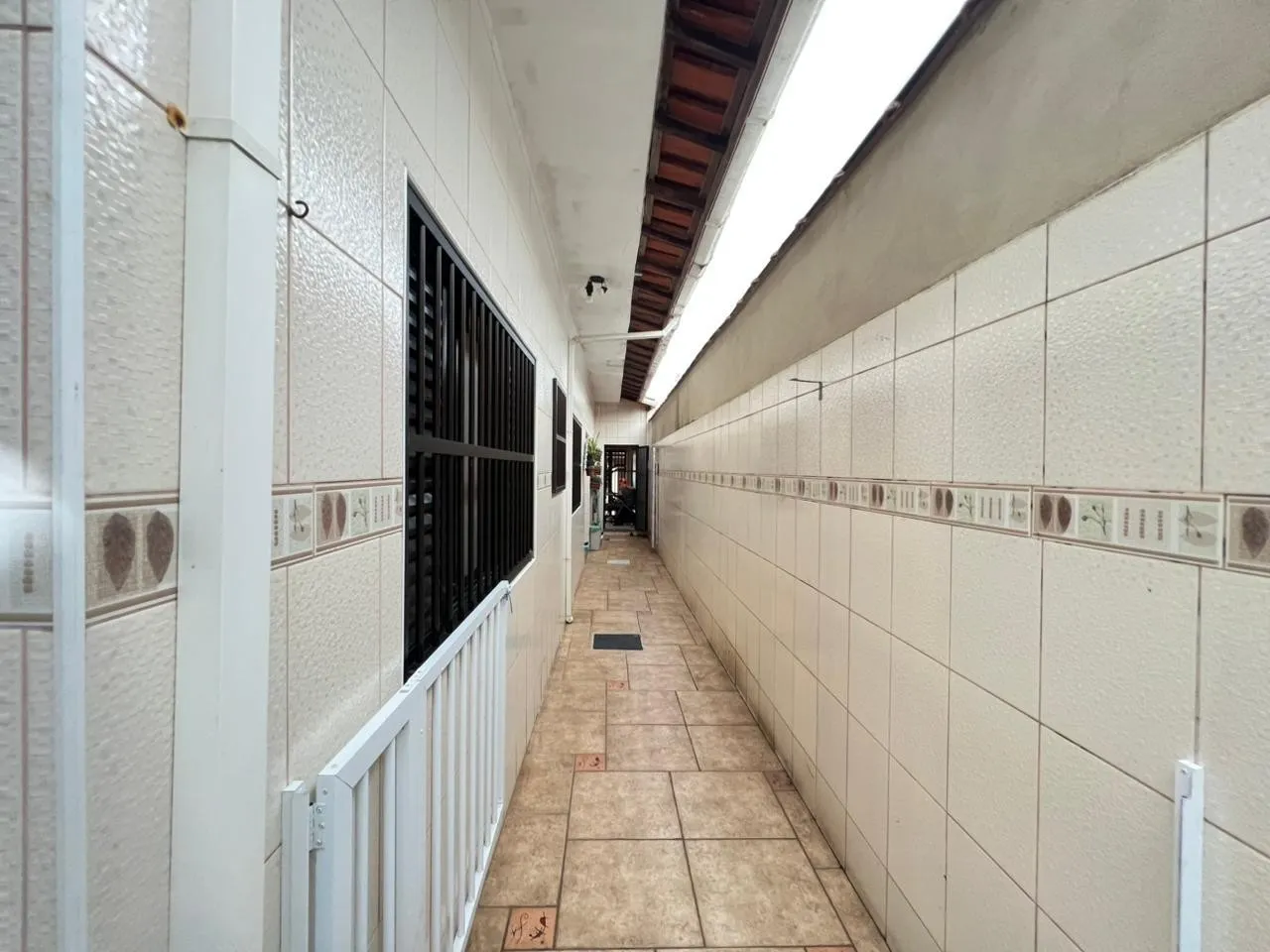 Imagem Casa para Venda em Praia Grande, Real, 2 dormitórios, 1 suíte, 1 banheiro, 2 vagas