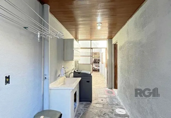 Imagem casa - 4 dorms. - 2 vagas - 200 m² - Partenon