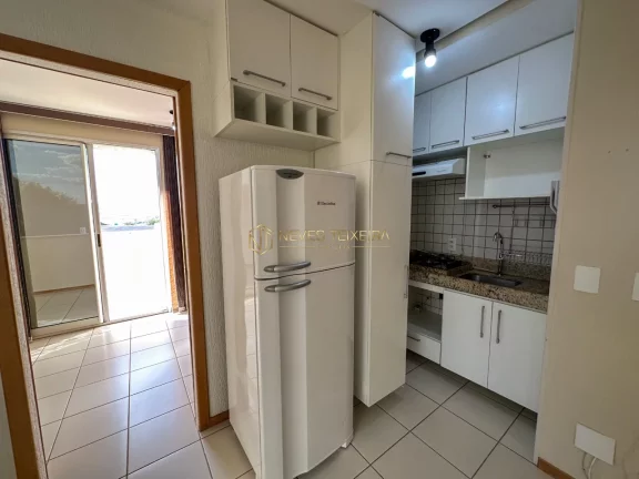 Imagem Excelente apartamento com armários em todos os cômodos, com área de lazer completa.