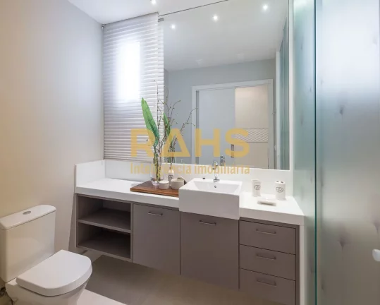 Imagem Estava buscando aquele apartamento mobiliado, equipado, e decorado na Praia Brava? Acabou de encontr...