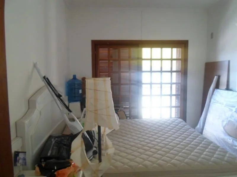 Imagem Casa para Venda - 400m², 6 dormitórios, sendo 2 suites, 5 vagas - Santo Antonio