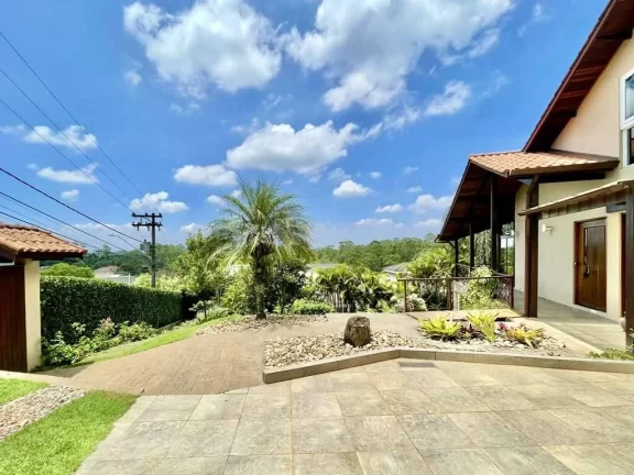 Imagem Cond Pq das Artes - 4d/2sts, casa de esquina, semi-térrea, gourmet, vista!