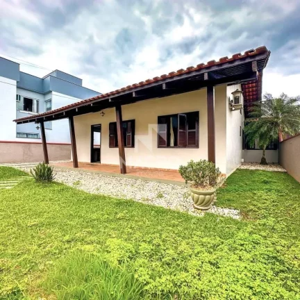 Foto do imóvel Casa | Rau | 4 quartos (1 suíte) | 180m²