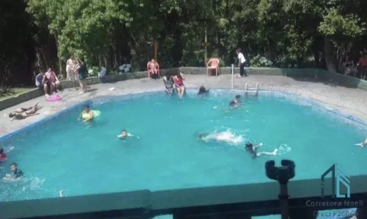 Imagem Chácara com sobrado, casa, chale, salão de eventos, piscina, em São José dos Pinhais - PR