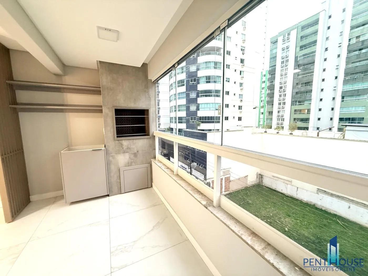 Imagem Apartamento Zona Central para Venda em Balneário Camboriú, CENTRO, 3 dormitórios, 1 suíte, 2 banheiros, 1 vaga