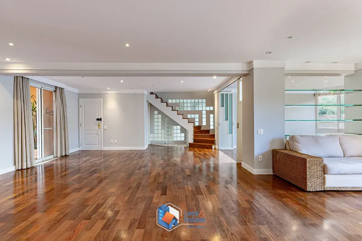 Imagem Casa no condomínio Los Andes para venda com 4 quartos, sendo 4 suítes, 479m²