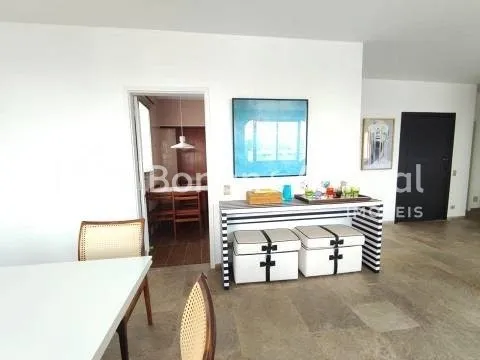 Imagem Apartamento com 4 Quartos e 3 Suítes à venda, 256m² no Cambuí em Campinas - SP