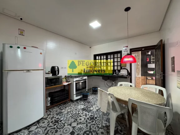 Imagem Sobrado com 7 Suítes, Piscina e Área Gourmet ? Excelente Oportunidade de Negócio