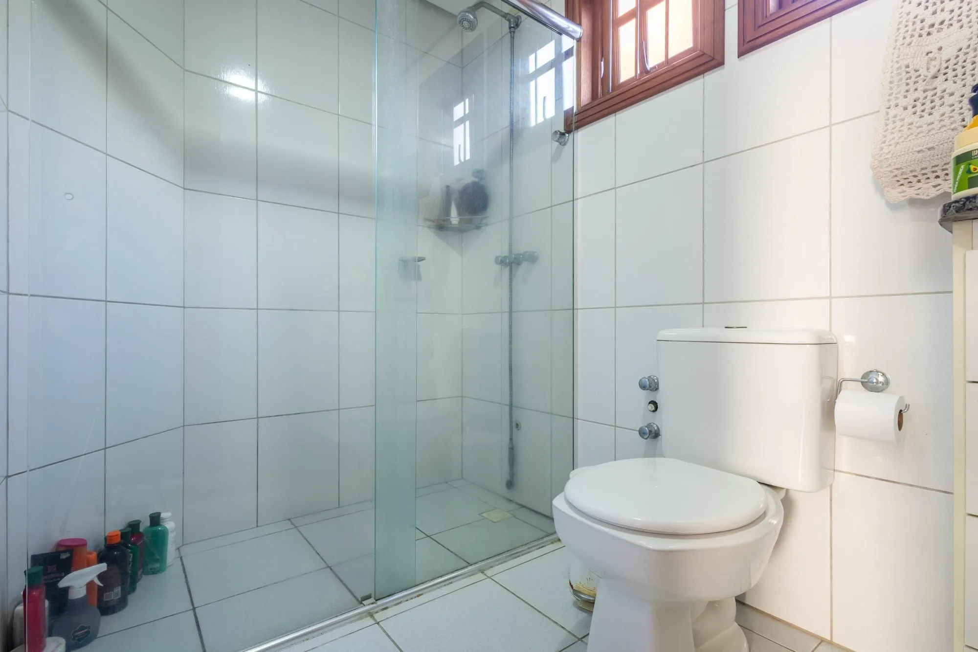 Imagem Excelente casa com 214m² privativos na Rua Dona Paulina - Bairro Tristeza!