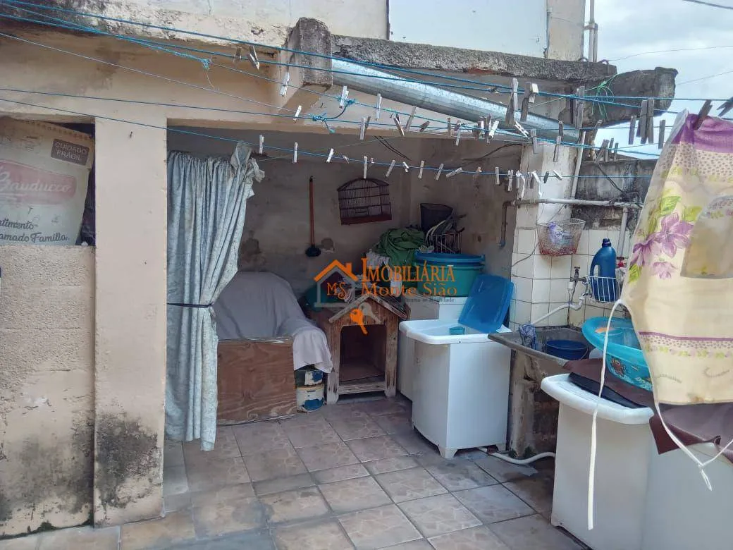 Imagem Sobrado com 6 dormitórios à venda, 200 m² por R$ 371.000,00 - Jardim São Domingos - Guarulhos/SP