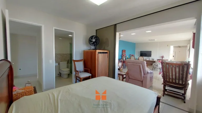 Imagem Lindo e reformado apartamento com 213m2 no Espinheiro!
