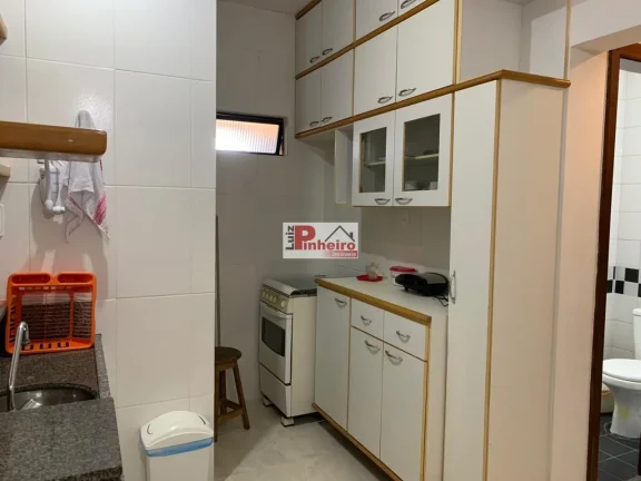Apartamento na orla da Pituba com 1 4 sala