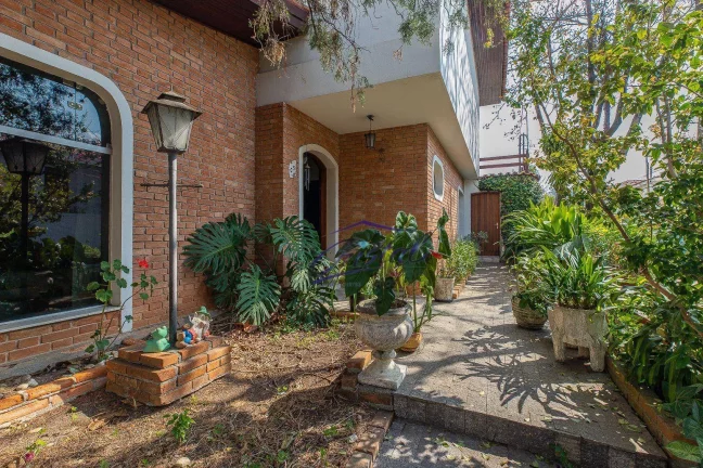 Imagem Casa com 4 dormitórios à venda, 265 m² por R$ 1.150.000,00 - Jardim das Vertentes - São Paulo/SP