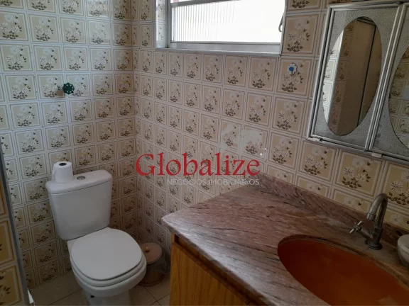Imagem Casa térrea bem grande em Santos na Ponta da Praia com 3 dormitórios e edícula nos fundos à venda por R$ 980.000,00