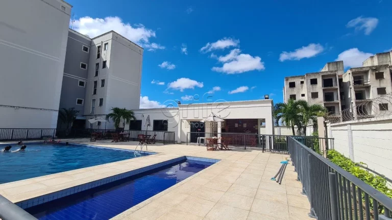 Imagem Apartamento de 2 quartos, 1 banheiro mais vaga de garagem, com transporte público e supermercados e...