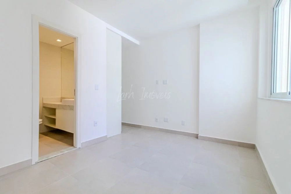 Imagem Exclusivo! Apartamento 3 Quartos em Copacabana - Vista Mar