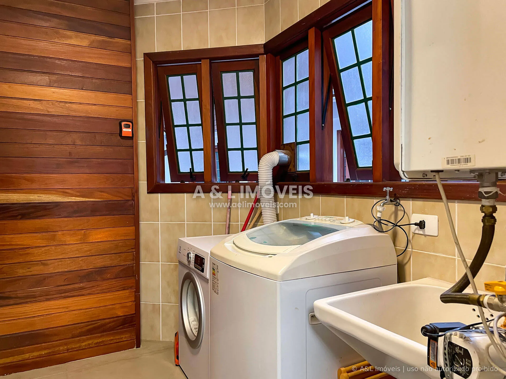 Imagem Cobertura Duplex em Capivari, Campos do Jordão | 322,02 m² | Mezanino
