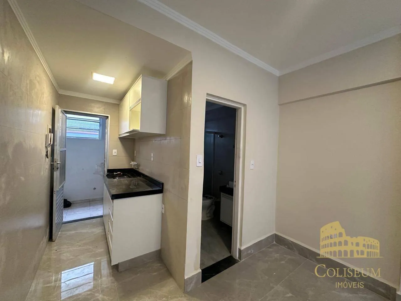 Imagem Kitnet com 1 dormitório à venda, 33 m² por R$ 220.000,00 - Canto do Forte - Praia Grande/SP