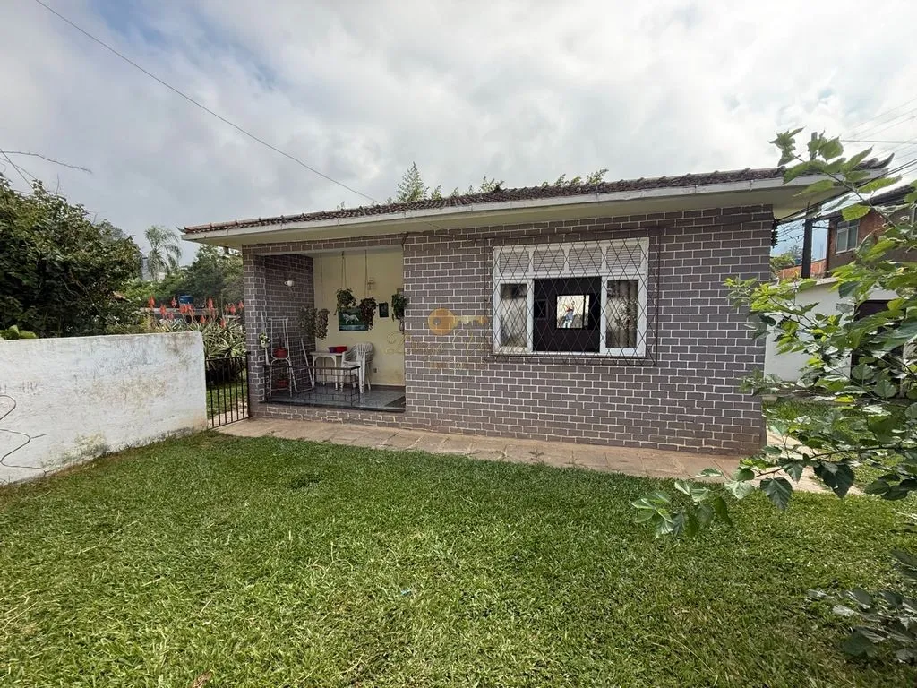 Foto do imóvel Casa para Venda em Teresópolis / RJ em Rua Tietê