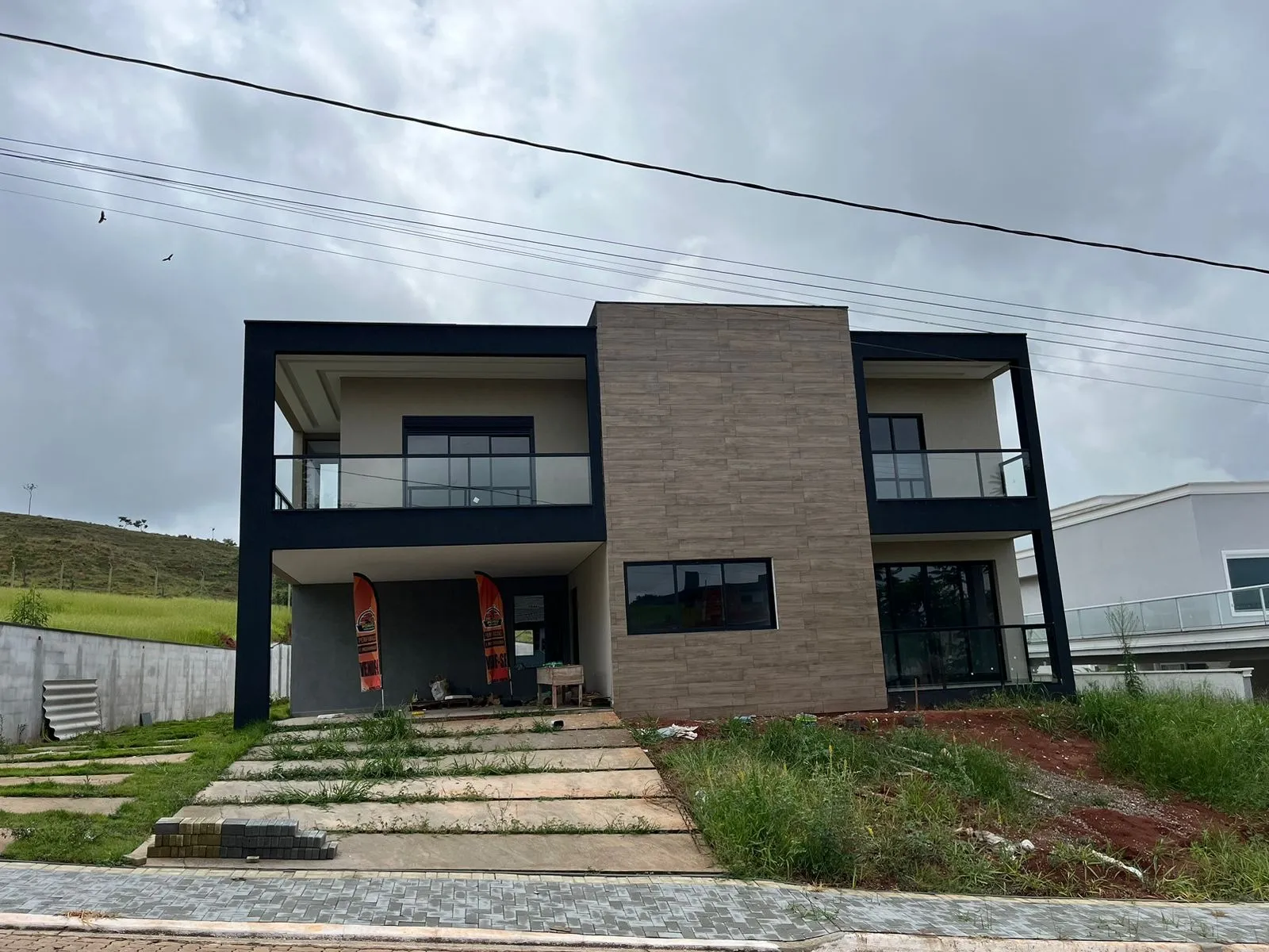 Foto do imóvel Residência Exclusiva: Casa de Alto Padrão em CONDOMÍNIO TERRAS DE SANTA MARIANA, CAÇAPAVA - SP