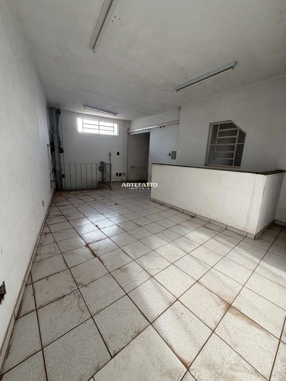Imagem Barracão à venda em Franca, Centro, 307m2
