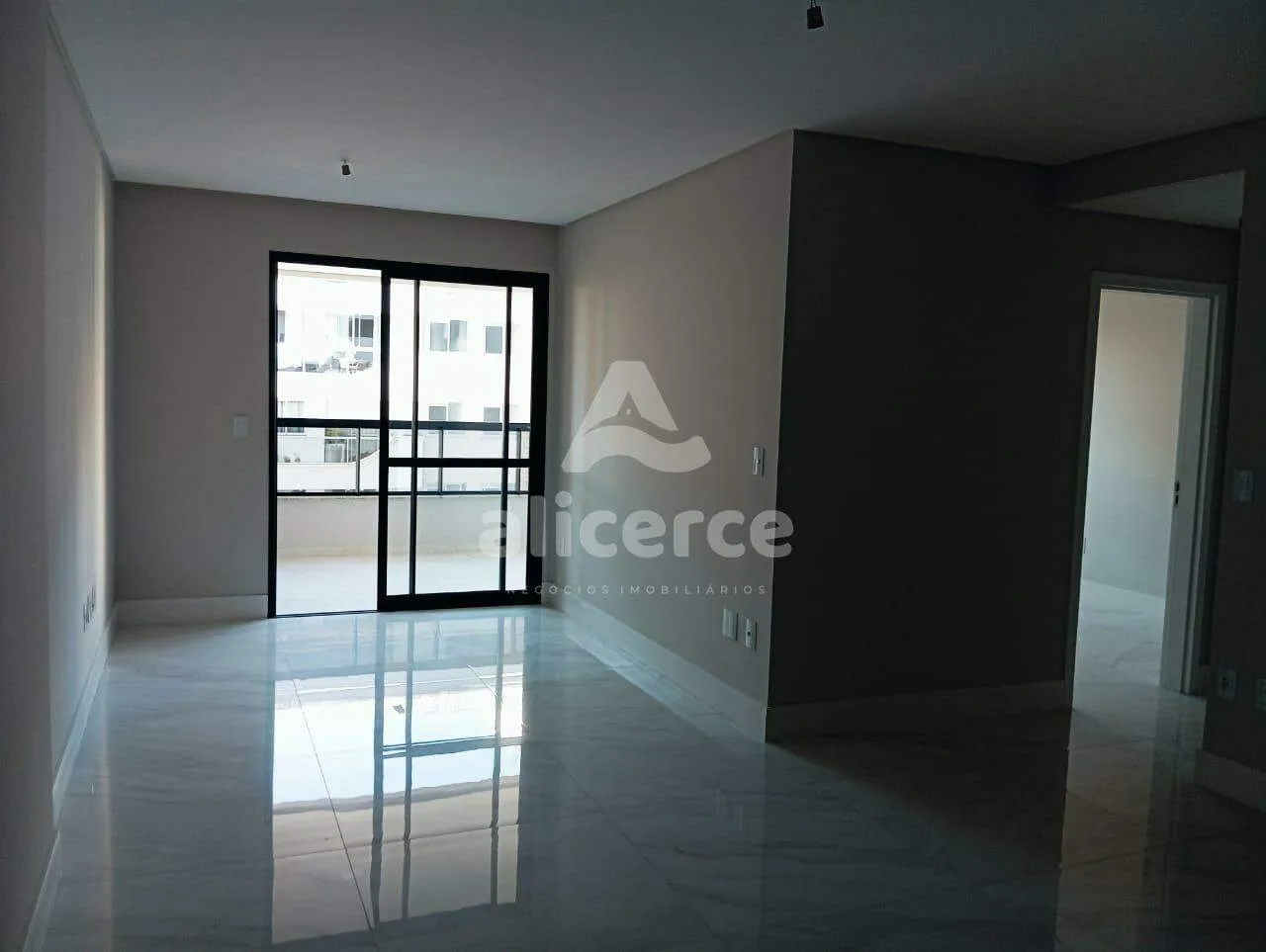 Imagem Apartamento à venda com 2 quartos 2 suítes, 96m² em Campinas São José