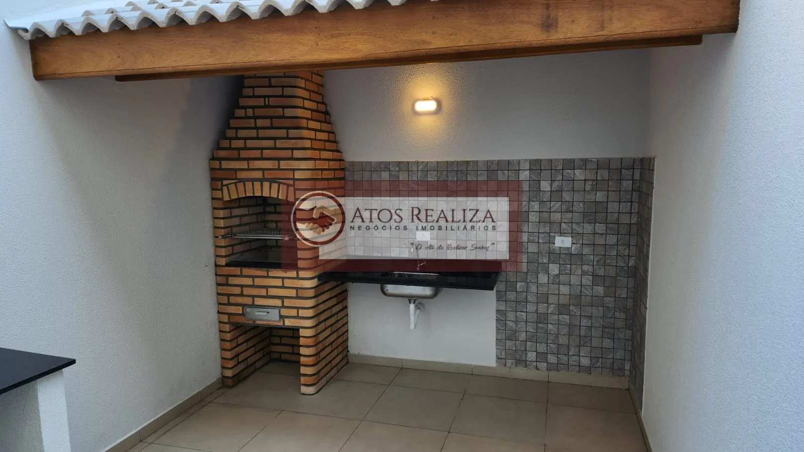 Imagem Sobrado em Vila São Pedro, SP - 110m², 3 dormitórios e 1 suíte por R$ 695.000 - Venda