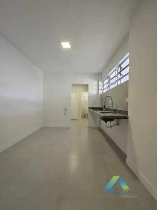 Imagem Apartamento á venda com 3 dormitórios e 2 banheiros em Ipiranga, São Paulo/SP