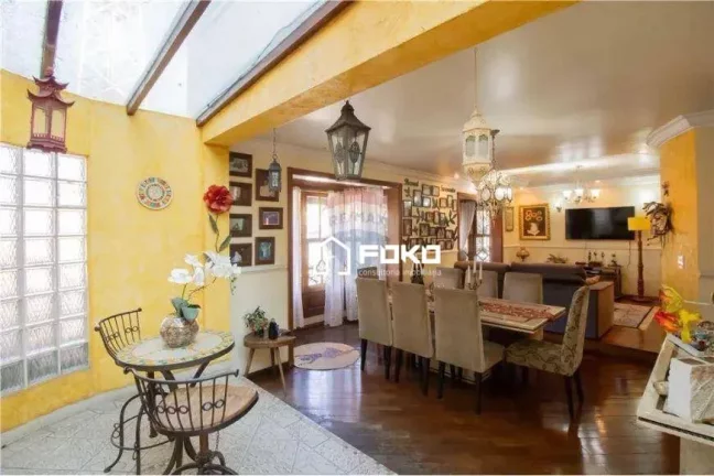 Imagem Sobrado com 3 dormitórios, 450 m² - venda por R$ 2.479.999,99 ou aluguel por R$ 14.445,82/mês - Jardim Maia - Guarulhos/SP