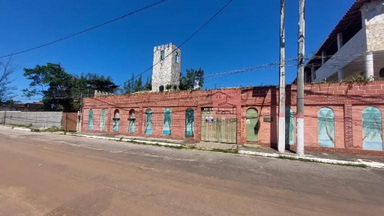 Imagem Comercial para Venda em Maricá/RJ - 13 Dorm. 869 m2 Área Útil
