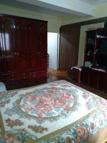 Imagem Casa com 3 dormitórios à venda, 900 m² por R$ 742.000,00 - Água Azul - Guarulhos/SP
