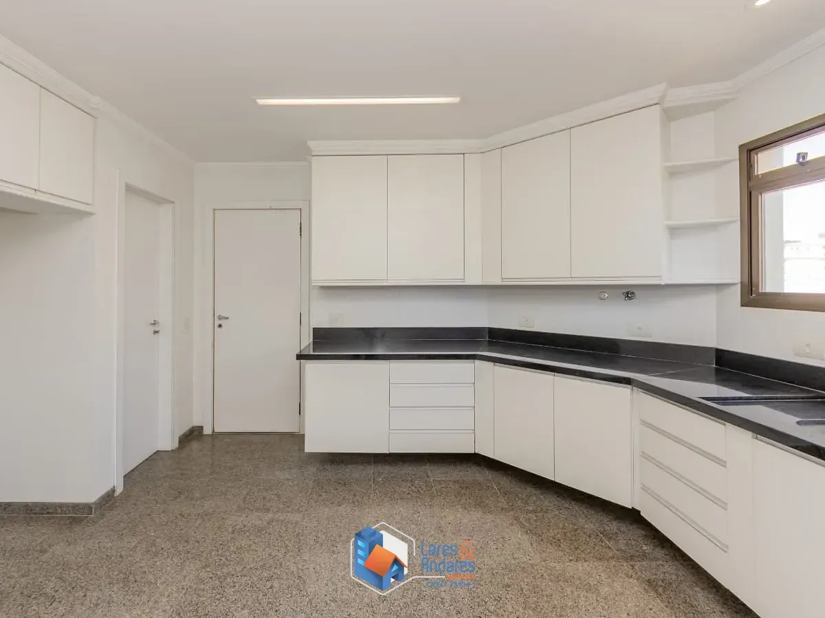 Imagem Apartamento para venda em Jardim Paulista com 3 quartos, sendo 3 suítes, 394m²