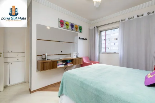 Imagem Apartamento Alto Padrão à Venda Em Moema Com 3 Suítes e 5 Vagas