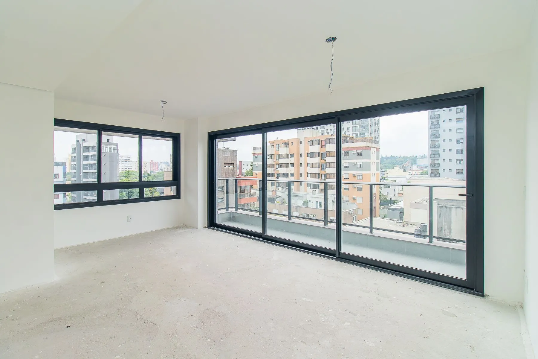 Imagem APARTAMENTO 2 D (um suíte) 80,45m² - 1 vaga simples descoberta- MENINO DEUS