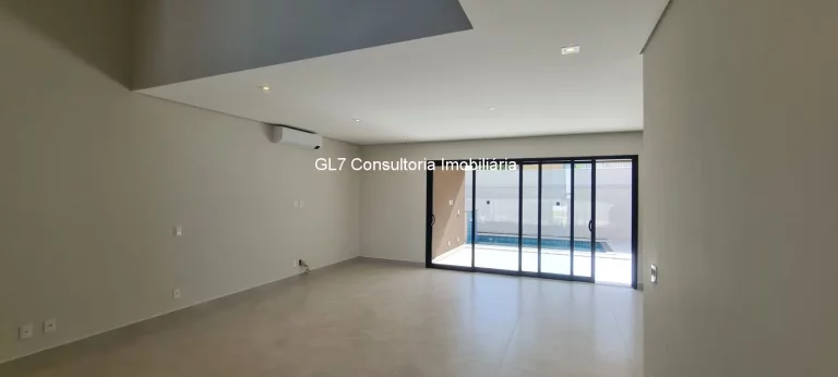 Imagem Sobrado a Venda 3 Suítes com Closet e Piscina Condomínio Maria Dulce Indaiatuba SP