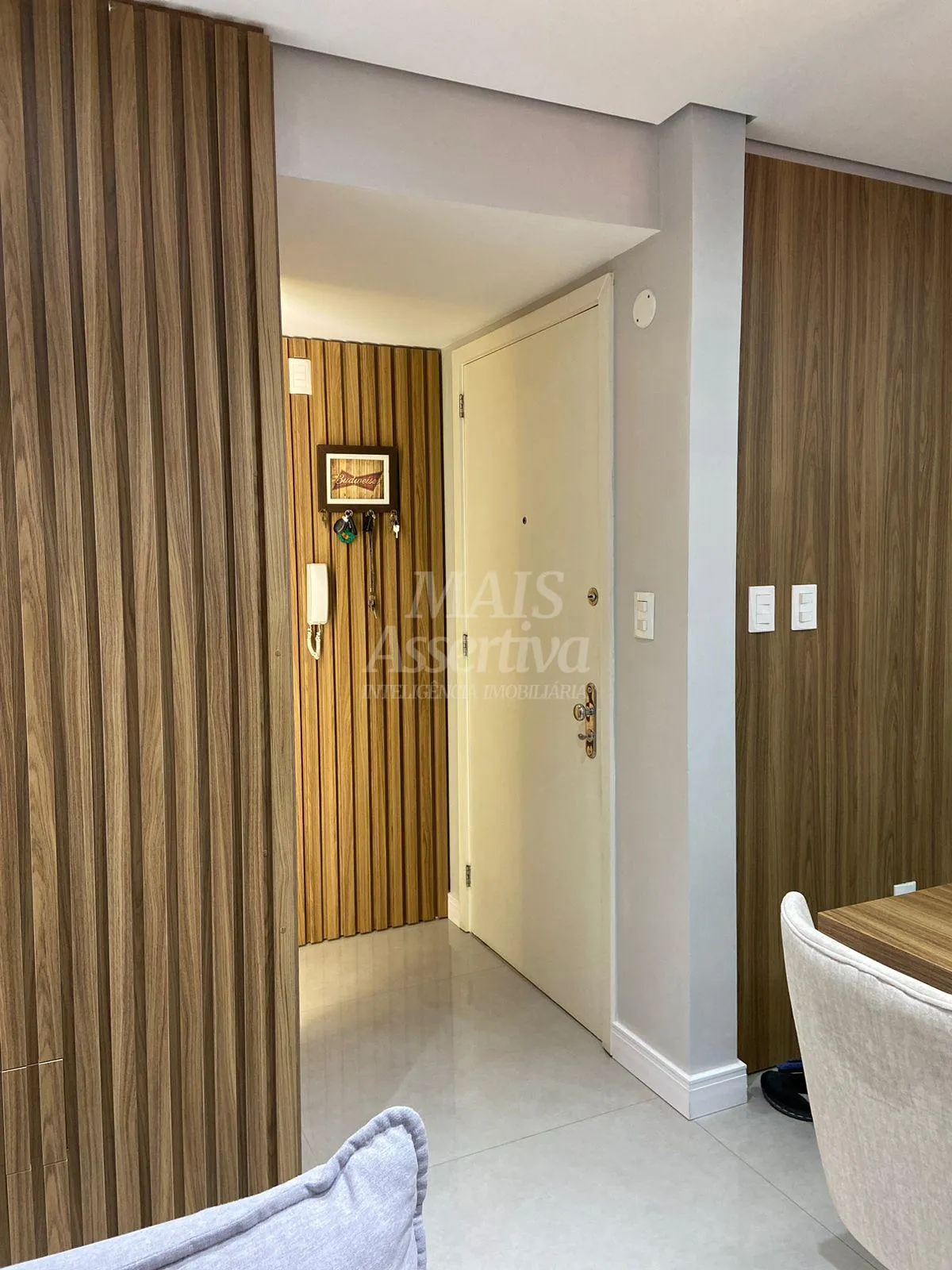 Imagem Excelente Apartamento semimobiliado em bairro nobre na Cidade de Novo Hamburgo