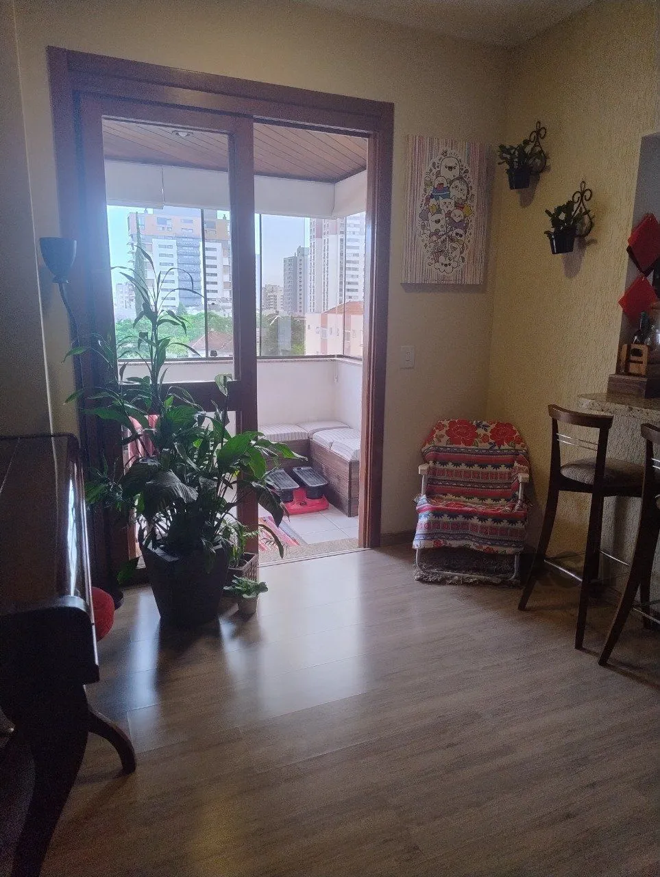 Imagem Apartamento para Venda - 72.98m², 3 dormitórios, suíte e 1 vaga - Menino Deus