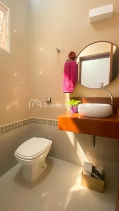 Imagem Linda casa no Loteamento Caminhos de São Conrado.

Projeto que privilegia integração, 
conforto e...