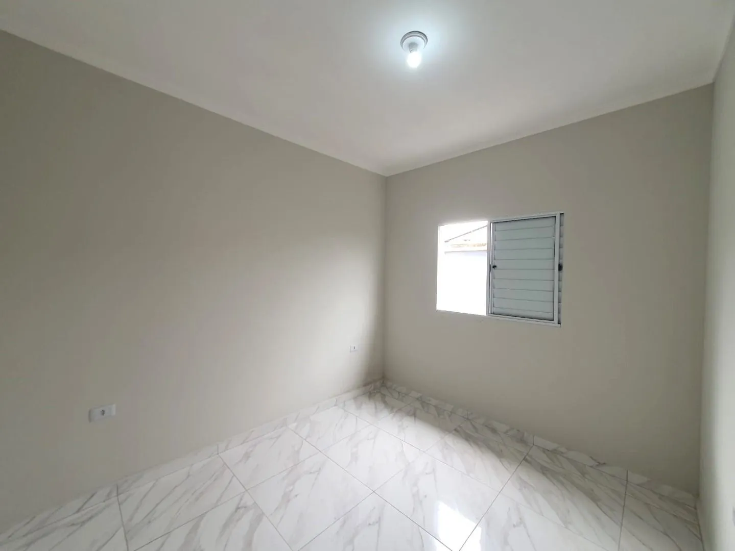 Imagem Casa Nova com Piscina, 2 Dorm (1 Suíte), Jardim Magalhães