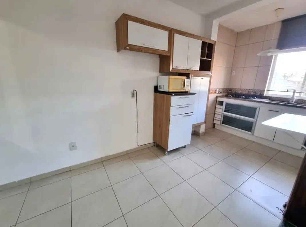 Imagem Casa sobrado no bairro Cristal de 3 domitórios e 3 vagas