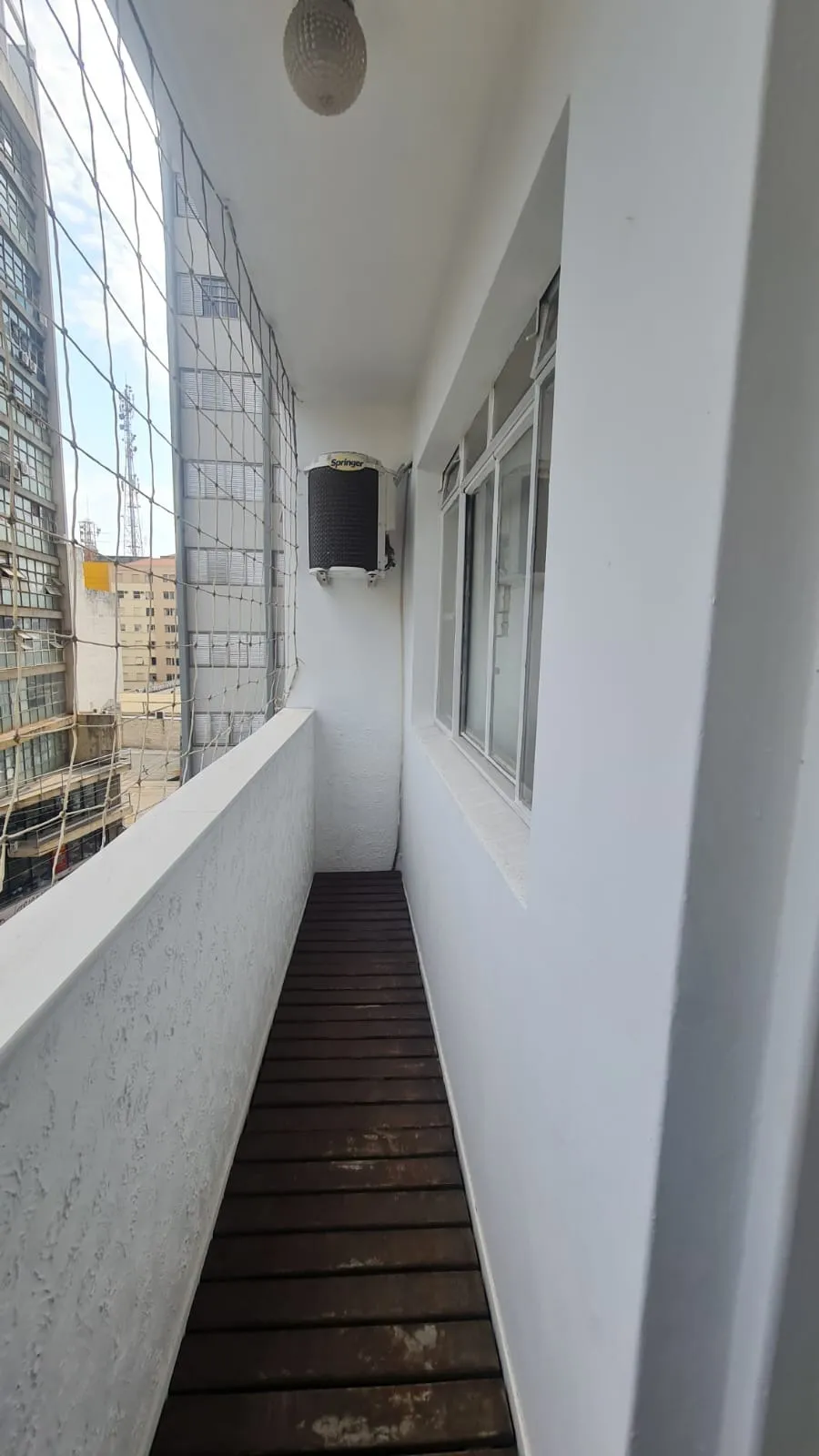 Imagem Sala comercial à venda, Centro de Sorocaba, 25 m², recepção, pronta para uso, próxima à Rua São Bento e ao Boulevard Braguinha, ideal para escritório