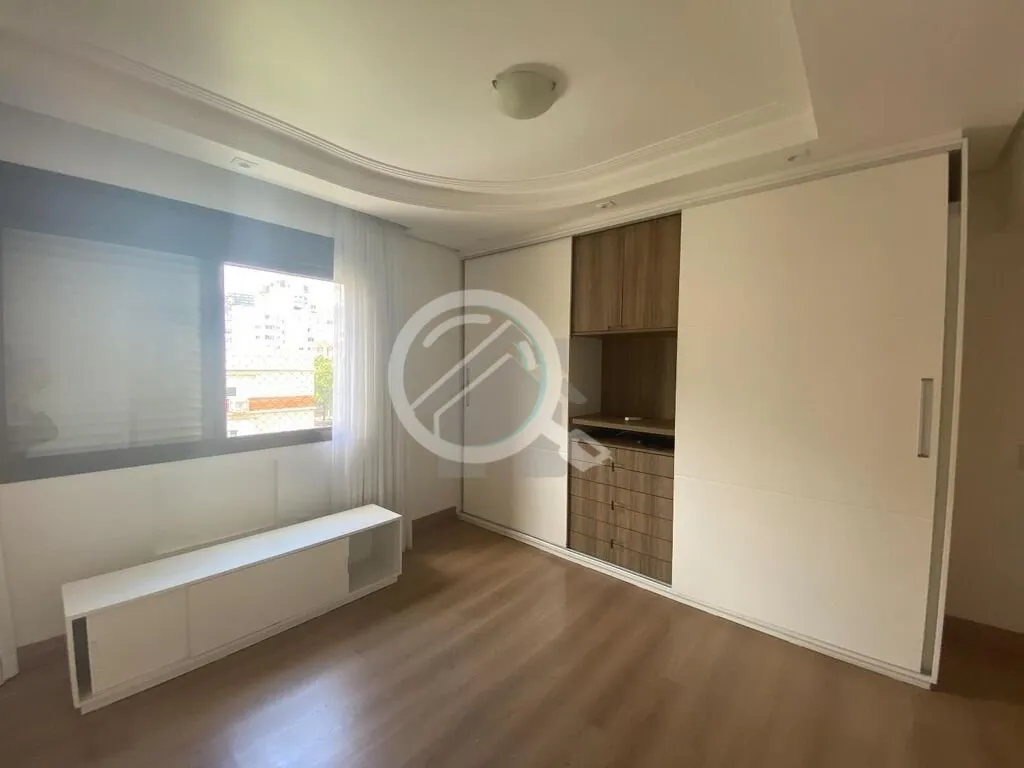 Imagem Apartamento 115 m² de área útil, 3 dormitórios sendo um com suíte, localizado no bairro Mont. S...