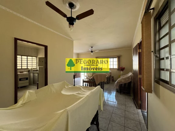 Imagem Casa à venda em Caraguatatuba-SP, bairro Caputera: 3 quartos, 2 suítes, 2 salas, 4 banheiros, 4 vagas de garagem. Venha conferir!